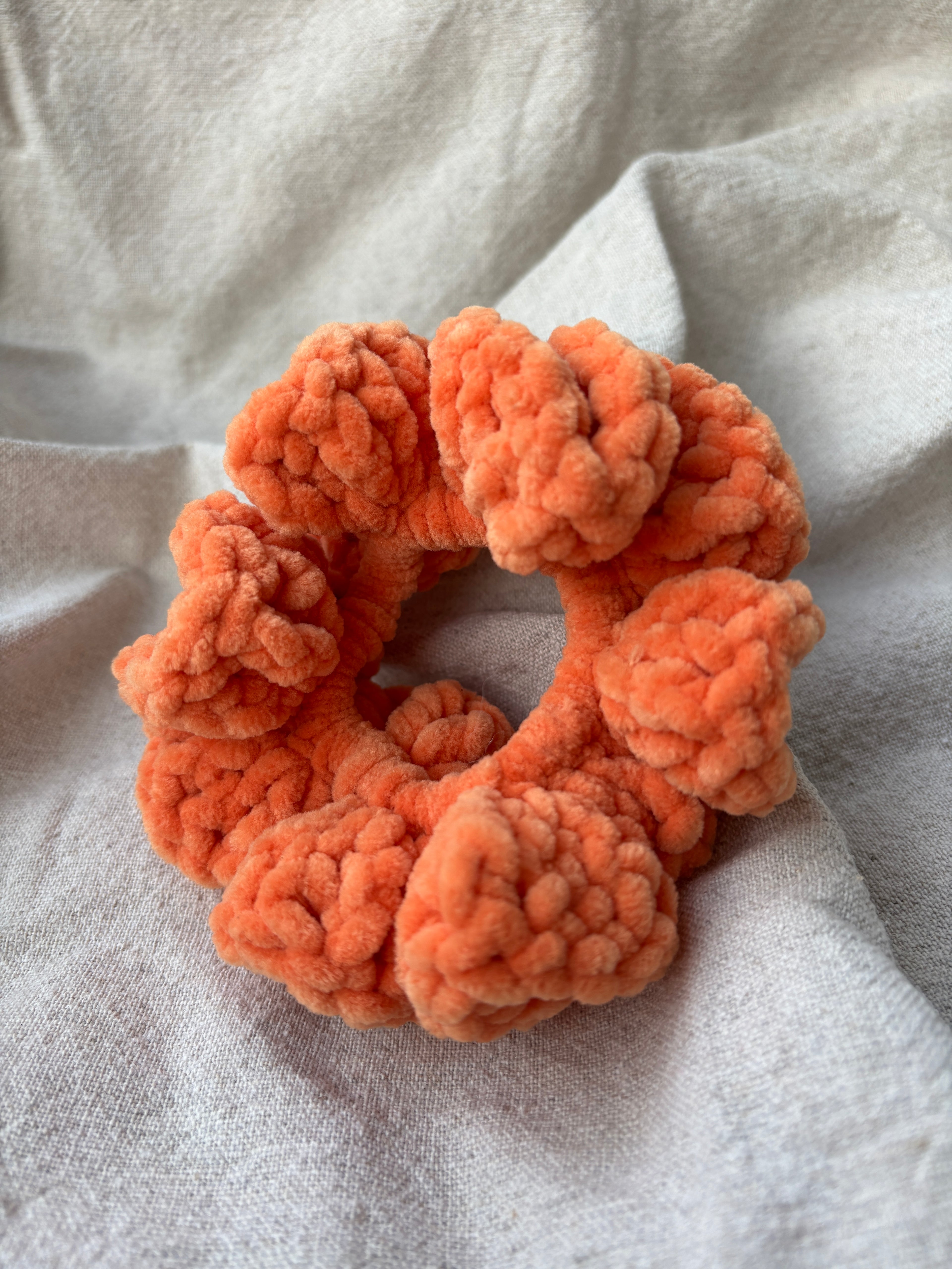 Heklet scrunchie