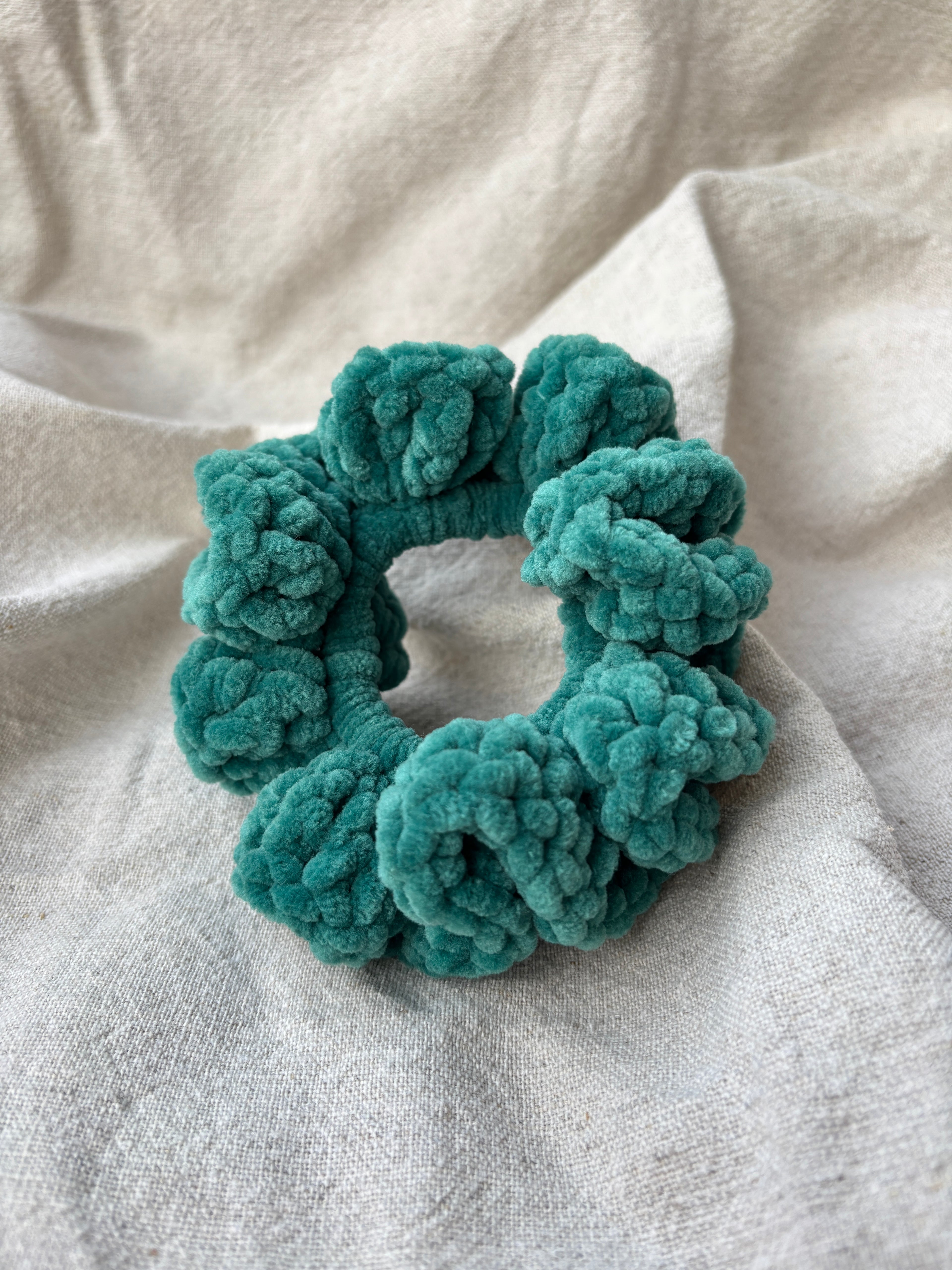Heklet scrunchie
